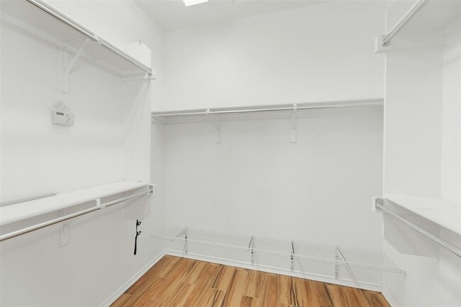 Building Photo - 104 Honey Creek Trail