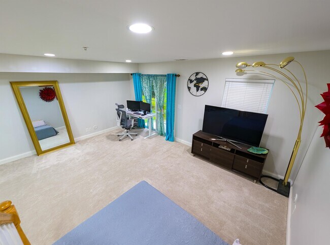 Building Photo - 47 Mallard Pl