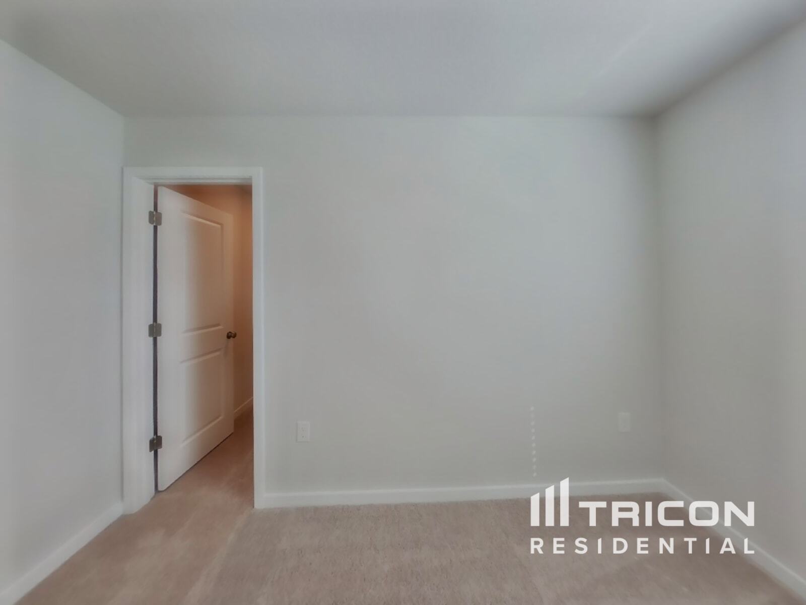 Building Photo - 14918 Macadamia Ln