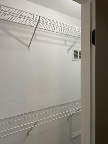 Building Photo - 6306 N 2nd St