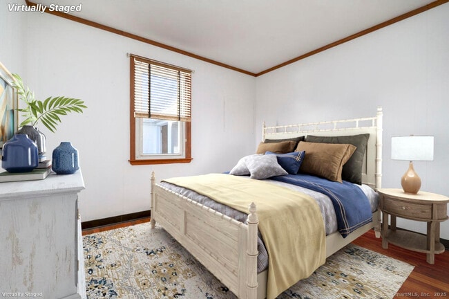 Building Photo - 34 Alpine St