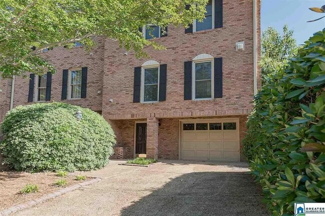 Primary Photo - 2407 Richelieu Ln