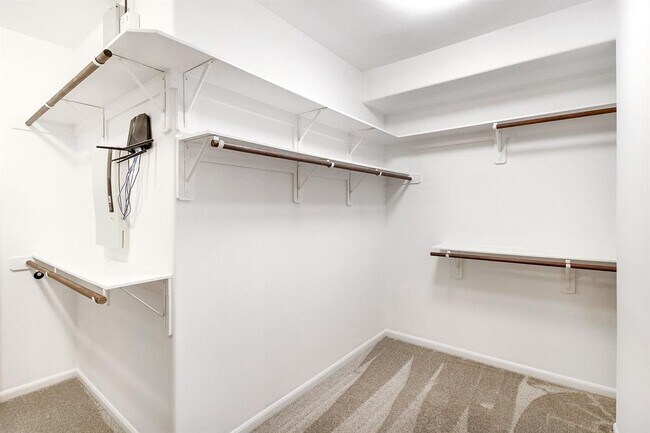 Building Photo - 5603 Statfield Glen Ln