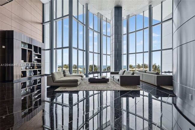 Building Photo - 17001 Collins Ave