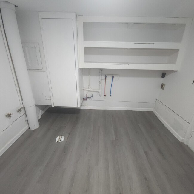 Building Photo - Charming 3-Bedroom Home with Bonus Room in Midwest City, OK!