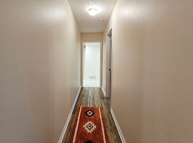 Building Photo - Charming 2 Bed, 2 Bath Home for Rent in Sp...