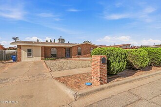 Building Photo - 11189 Ebb Tide Dr