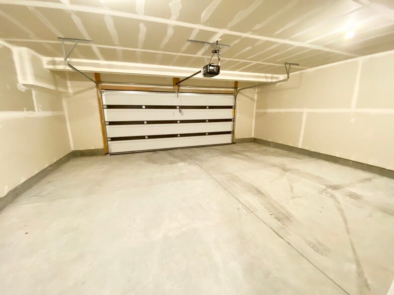 Electric garage door opener - 2035 N 350 E