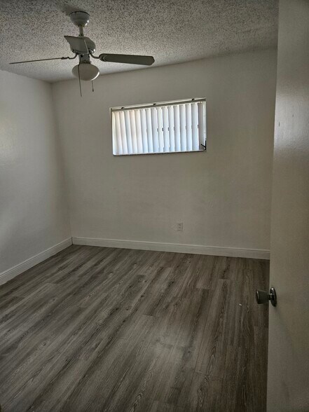 Building Photo - 6231 SW 37th Ct