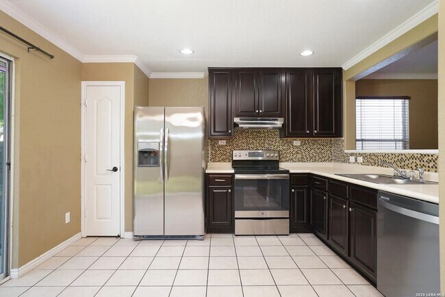 Building Photo - Cozy 2-Bedroom Home Just Off 151 & 410