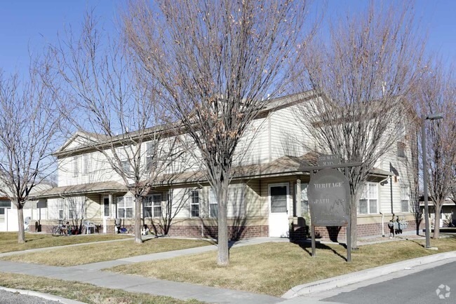 Primary Photo - Heritage Path Apartments