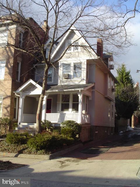 Building Photo - 1713 Kilbourne Pl NW