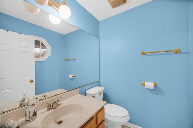 Building Photo - 125 Stevens Dr