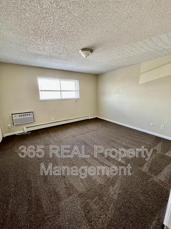Building Photo - 709 37th Ave