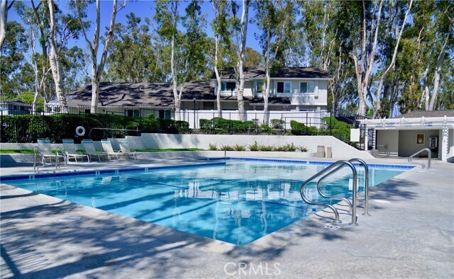 Building Photo - 2470 Coventry Cir