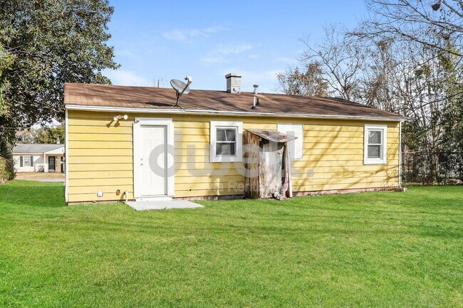 Building Photo - 1918 Dabney Dr