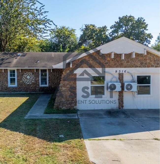 Building Photo - Charming 5 Bedroom Rent to Own Home!!