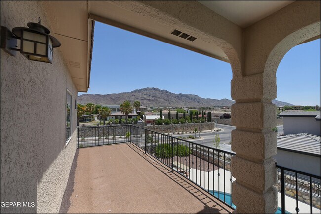 Building Photo - 6300 Franklin Vista Dr