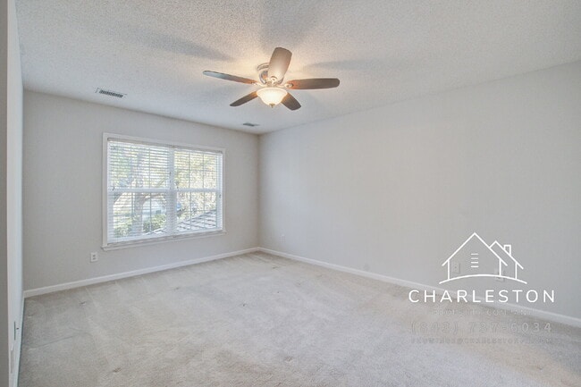 Building Photo - 1547 Clark Sound Cir