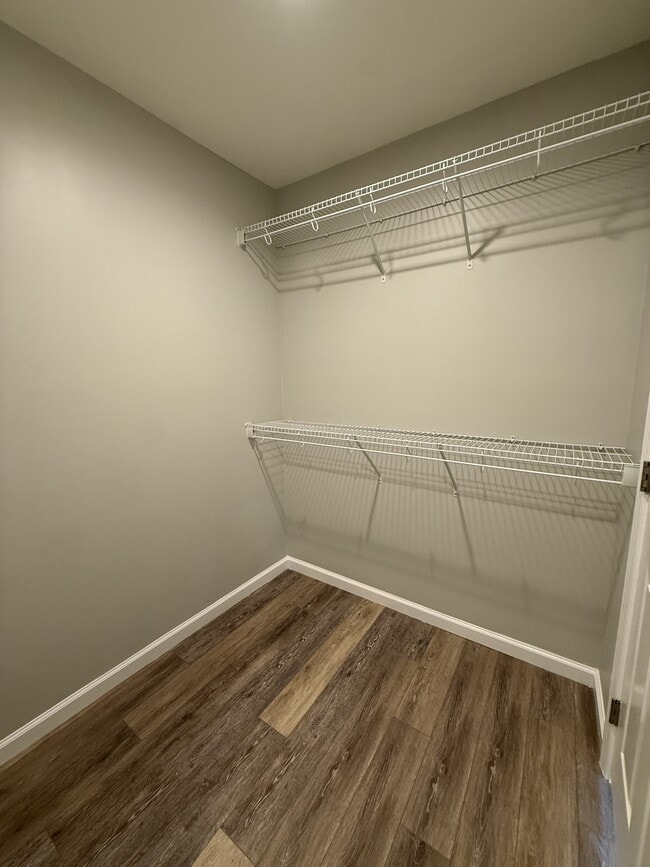 Building Photo - 234 Longwood Ln.