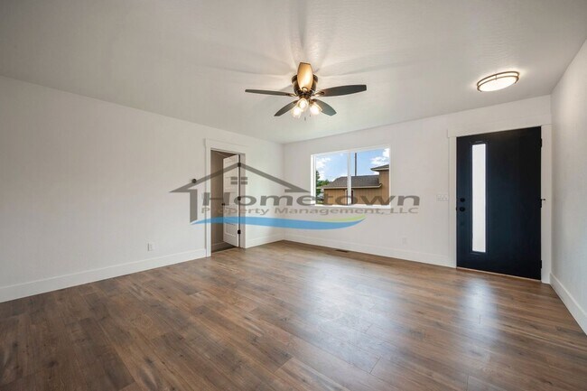 Building Photo - 1804 E Coeur D Alene Ave