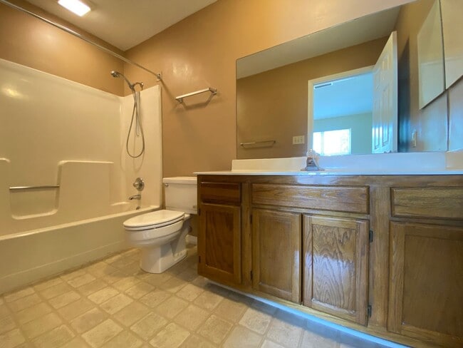 Building Photo - 4001 Whirlaway Ct