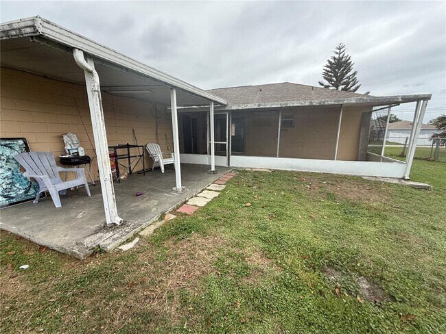 Building Photo - 330 Baccarat Ct