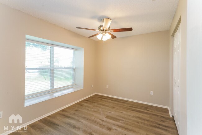 Building Photo - 14013 Fullerton Dr