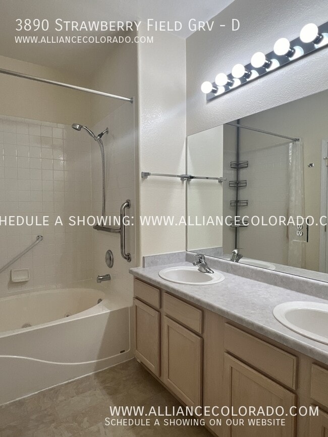 Building Photo - 3890 Strawberry Field Grove