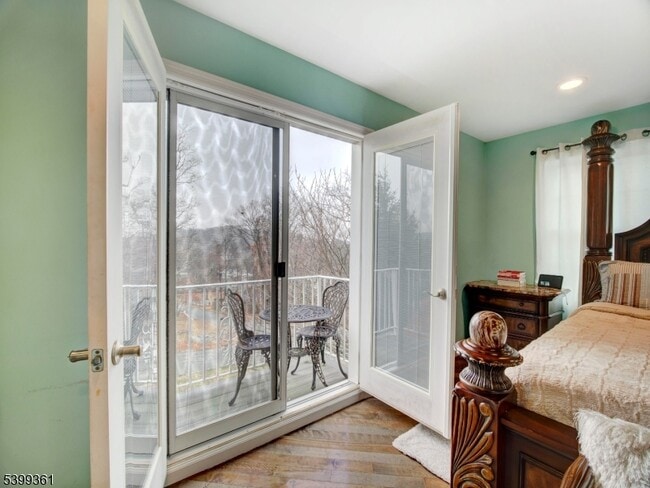 Building Photo - 2 Papakating Rd