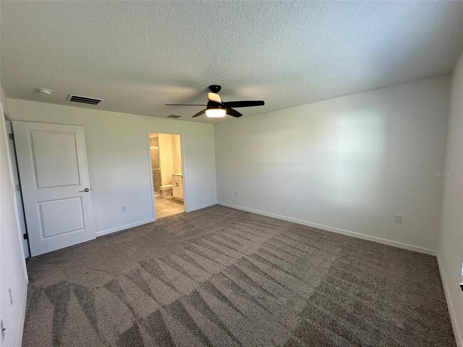 Building Photo - 426 Three Oaks Dr