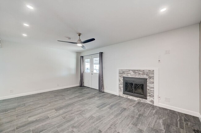 Building Photo - Welcome to this stunning 3-bedroom, 2-bath, single-story home that has been completely renovated ...