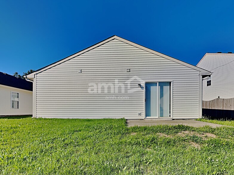 Building Photo - 8036 Whistlewood Dr