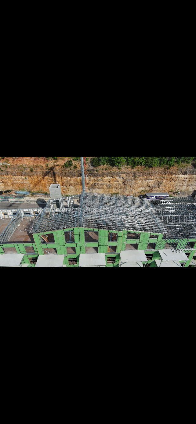 Building Photo - 5 Lake Rd