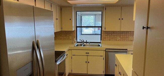 Building Photo - 8992 Hernando Way