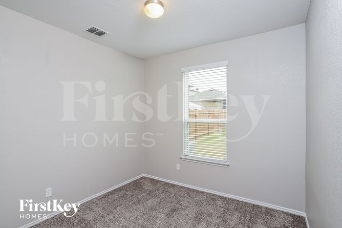 Building Photo - 11726 Silver Field