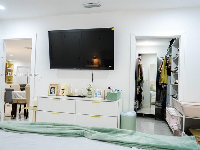 Building Photo - 7951 NW 37th Dr