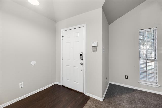 Building Photo - 856 Santa Fe Dr