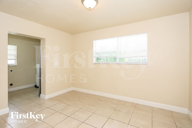 Building Photo - 4970 NW 12th St