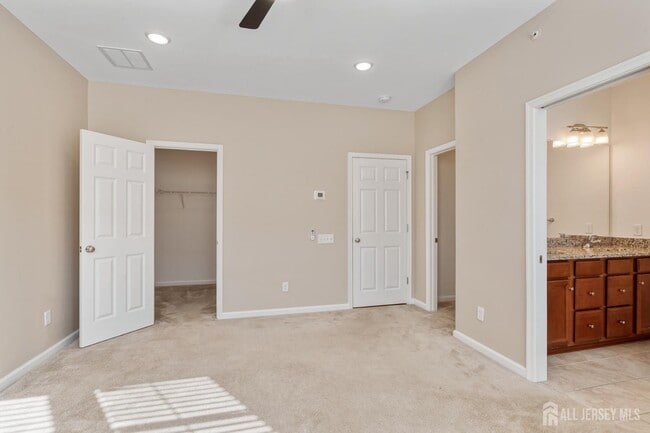 Building Photo - 57 Cannon St