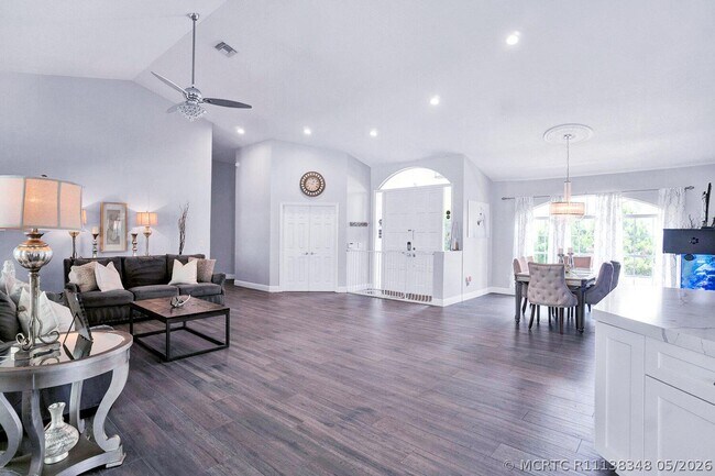 Building Photo - 1350 Longlea Terrace