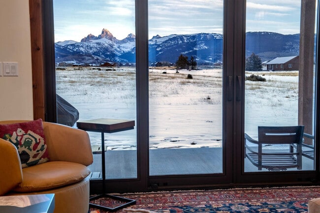 Building Photo - 339 Wild Cat Canyon Loop