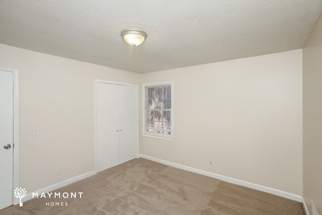 Building Photo - 5618 Middleton Ct