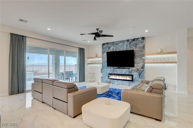 Building Photo - 510 Duvet Ct