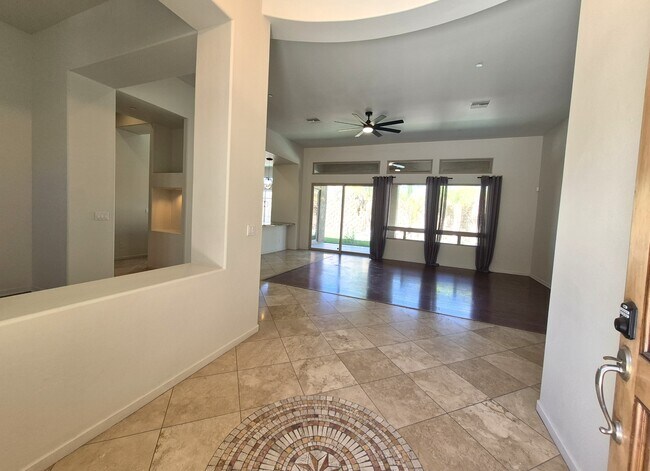 Building Photo - 12825 N Mystic View Pl