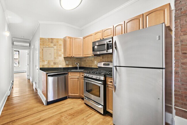 Building Photo - 227 3rd St
