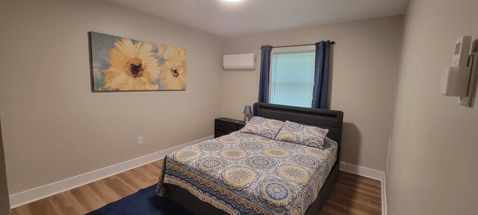 Building Photo - 405 Blyth Rd