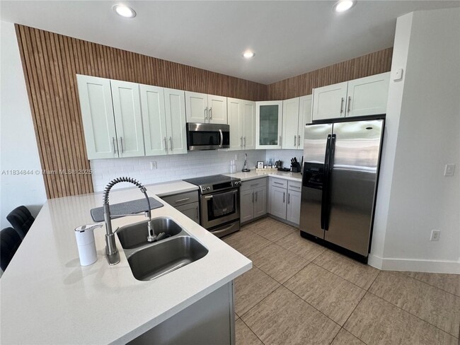 Building Photo - 10400 NW 58th Terrace