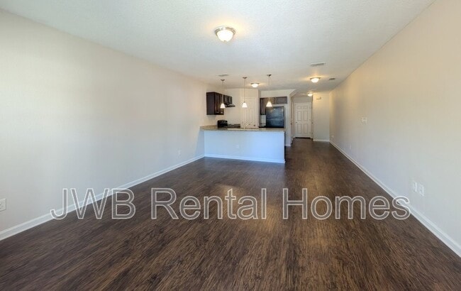 Building Photo - 8401 McGirts Village Ln