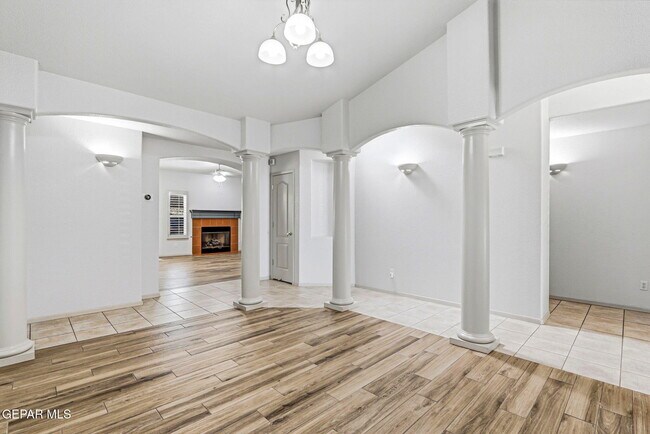 Building Photo - 6141 Loma De Cristo Dr
